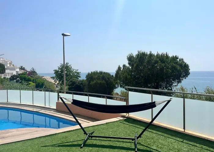 Villa Farell Just In Front Of The Sea