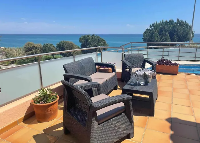 Villa Farell Just In Front Of The Sea